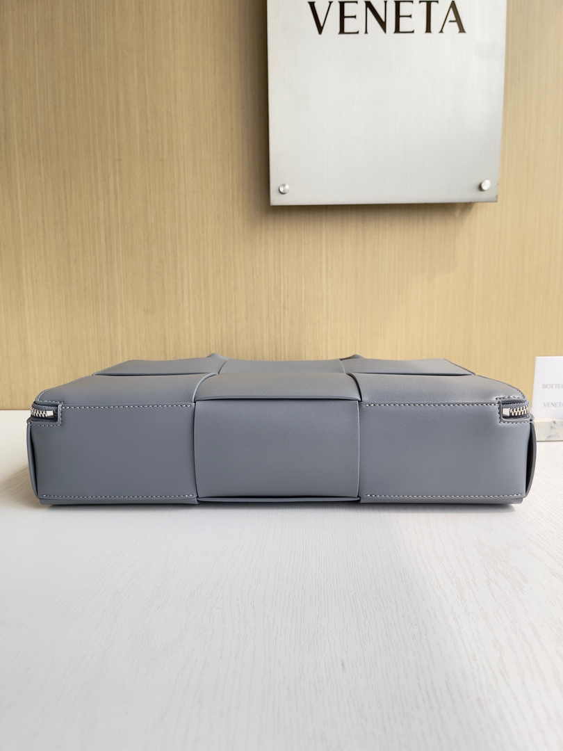 Bottega Veneta Arco Briefcase 680120 Intreccio leather Gray