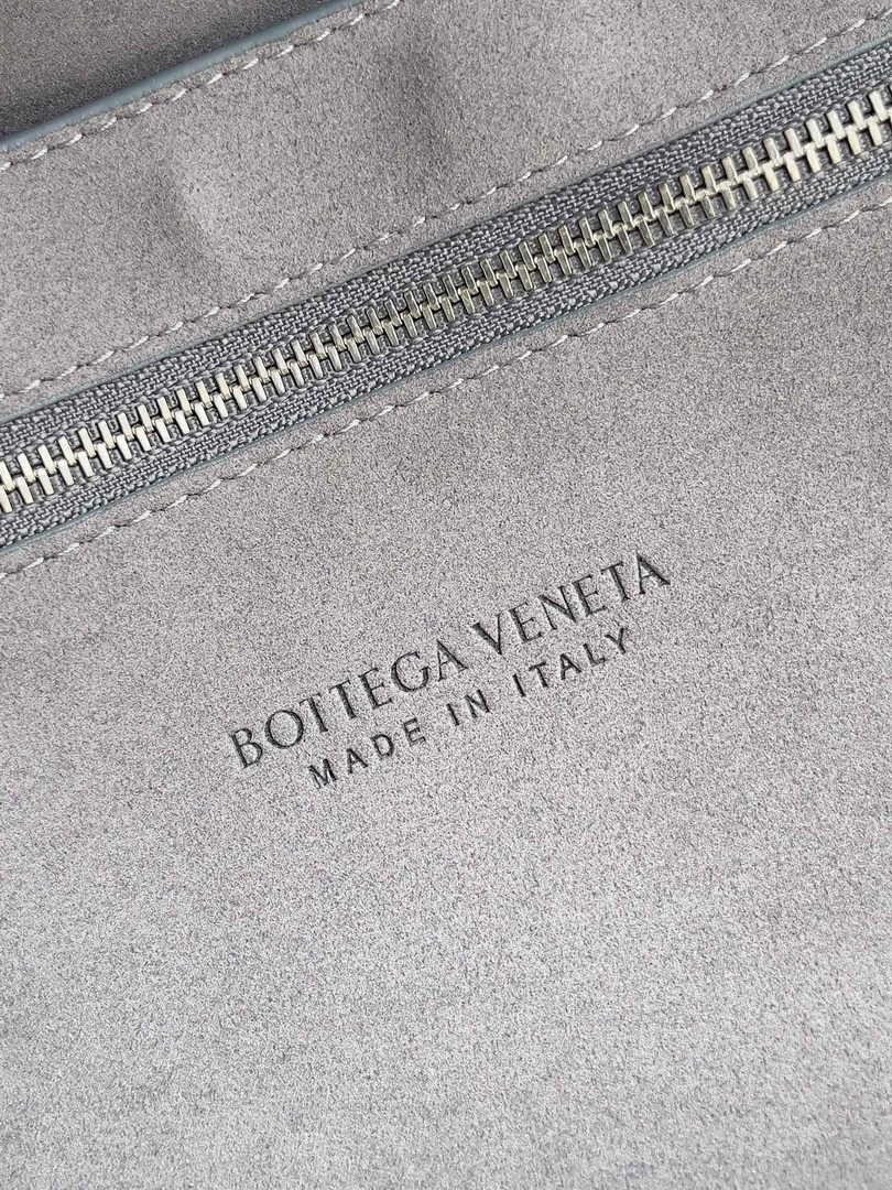Bottega Veneta Arco Briefcase 680120 Intreccio leather Gray