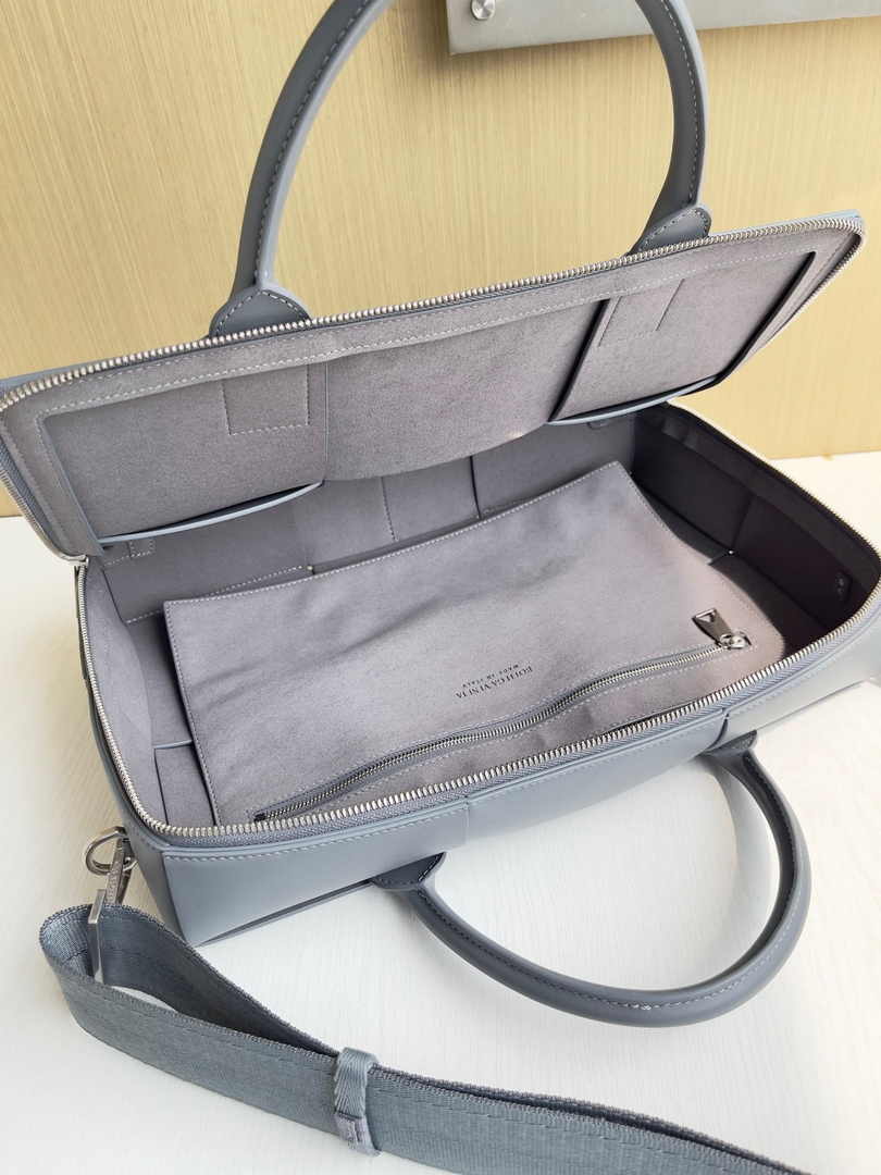 Bottega Veneta Arco Briefcase 680120 Intreccio leather Gray