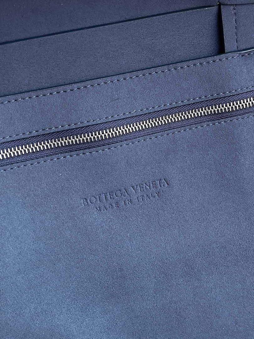 Bottega Veneta Arco Briefcase 680120 Intreccio leather Blue