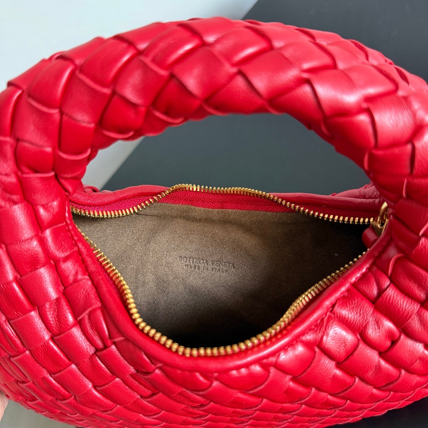 Bottega Veneta Baby Veneta 867031 in Red