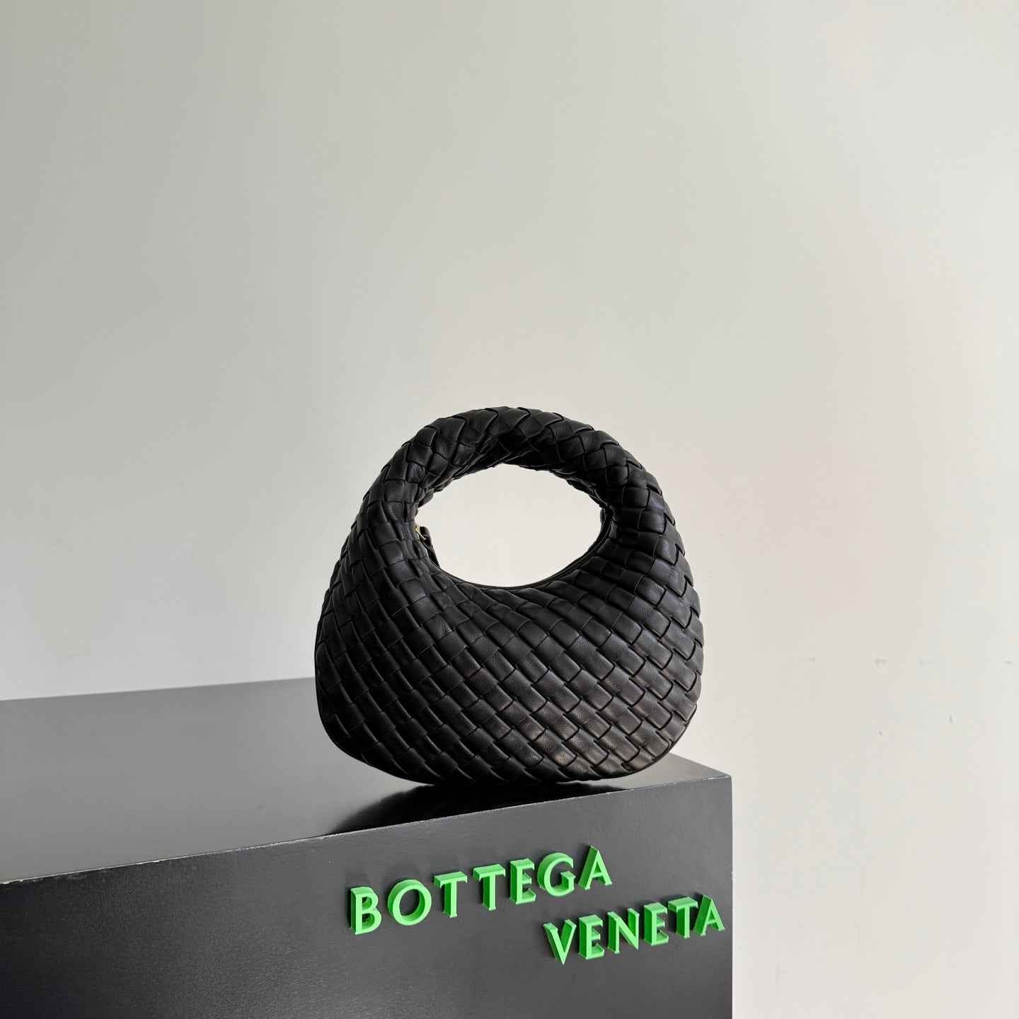 Bottega Veneta Baby Veneta 867031 in Black