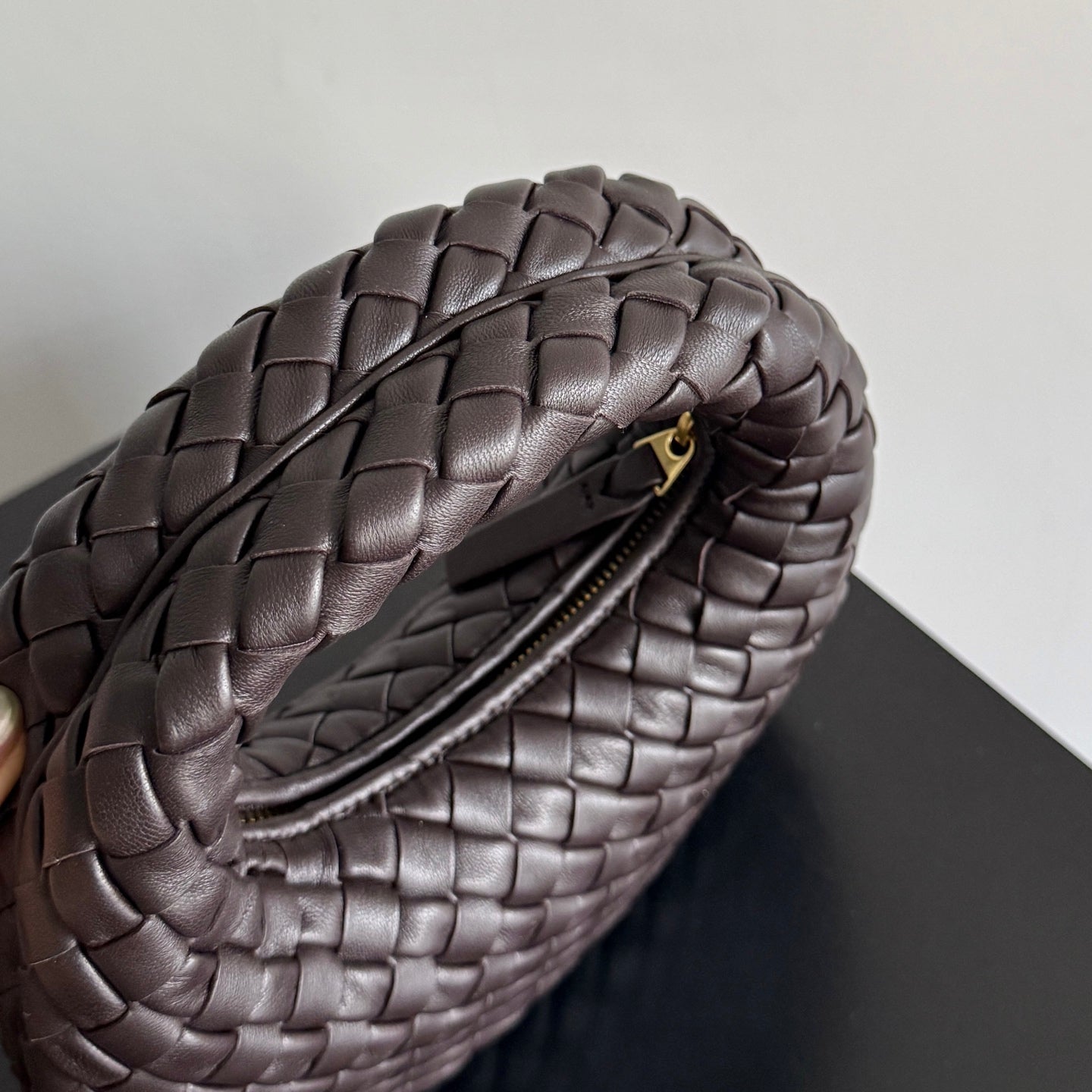 Bottega Veneta Baby Veneta 867031 in Coffee