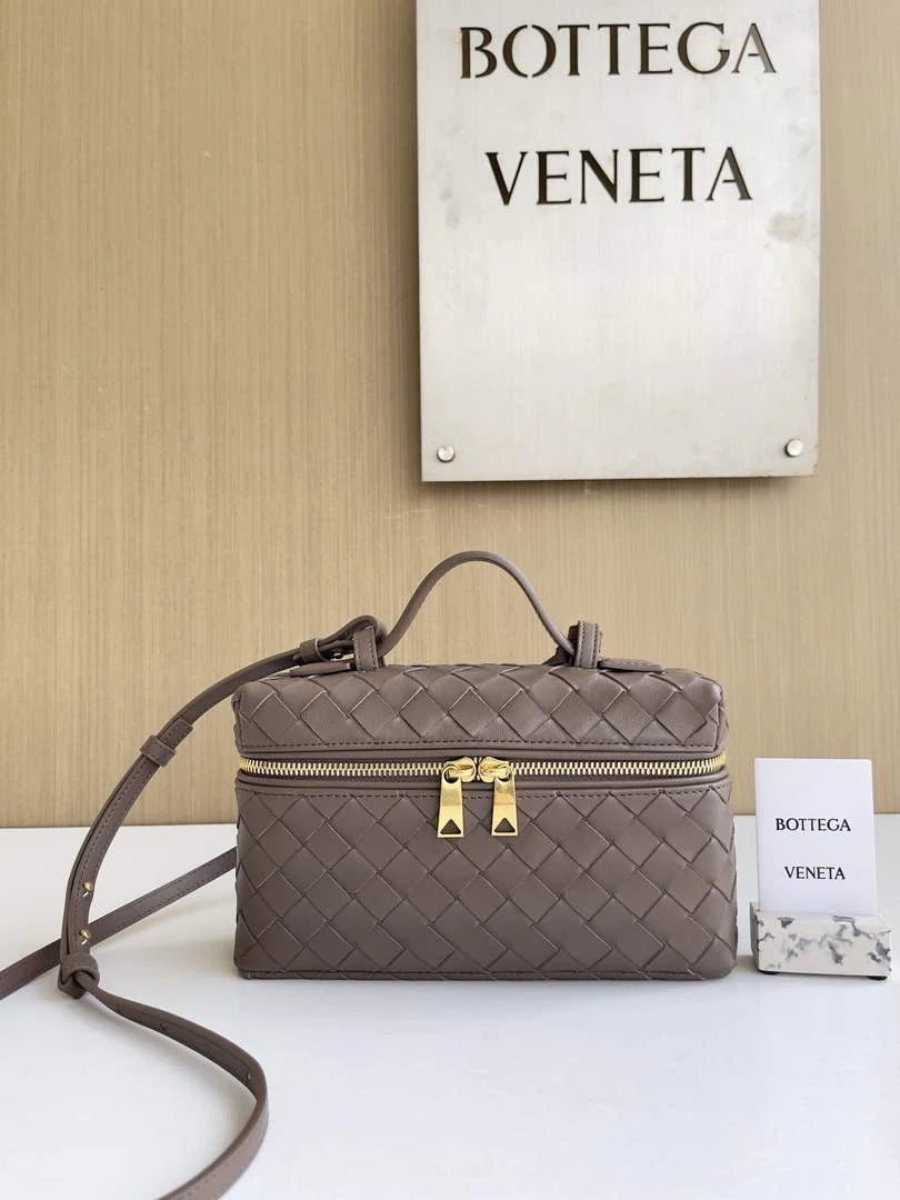 Bottega Veneta Bang Bang Vanity Case 789109 Calfskin Khaki