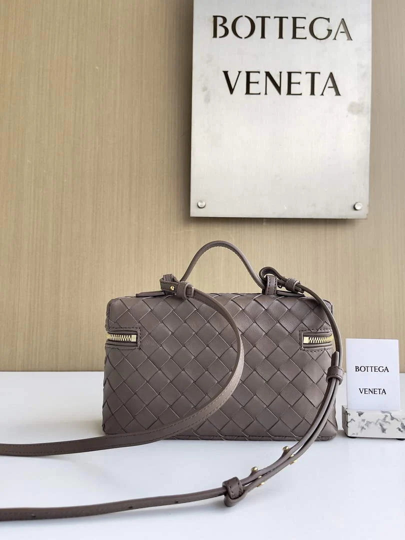 Bottega Veneta Bang Bang Vanity Case 789109 Calfskin Khaki