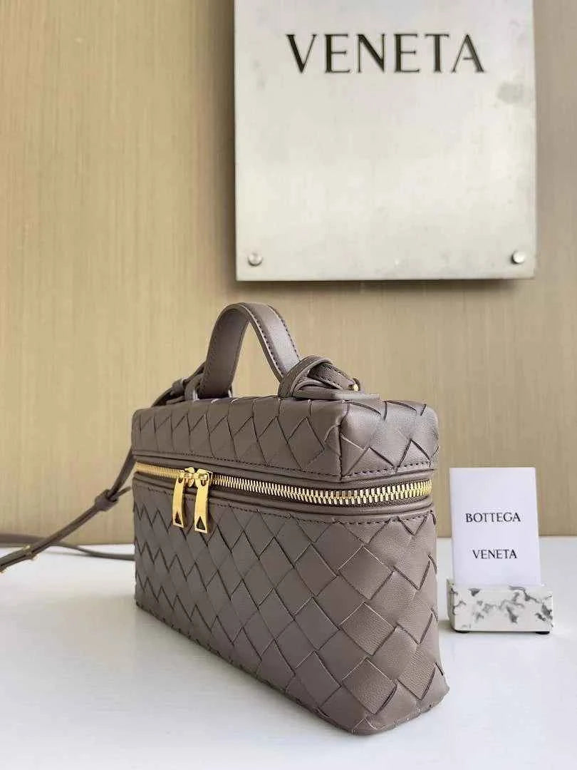 Bottega Veneta Bang Bang Vanity Case 789109 Calfskin Khaki