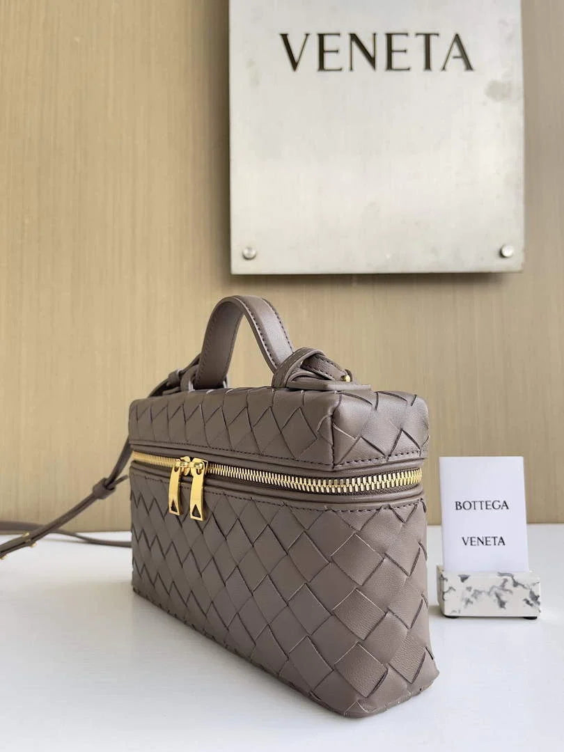 Bottega Veneta Bang Bang Vanity Case 789109 Calfskin Khaki