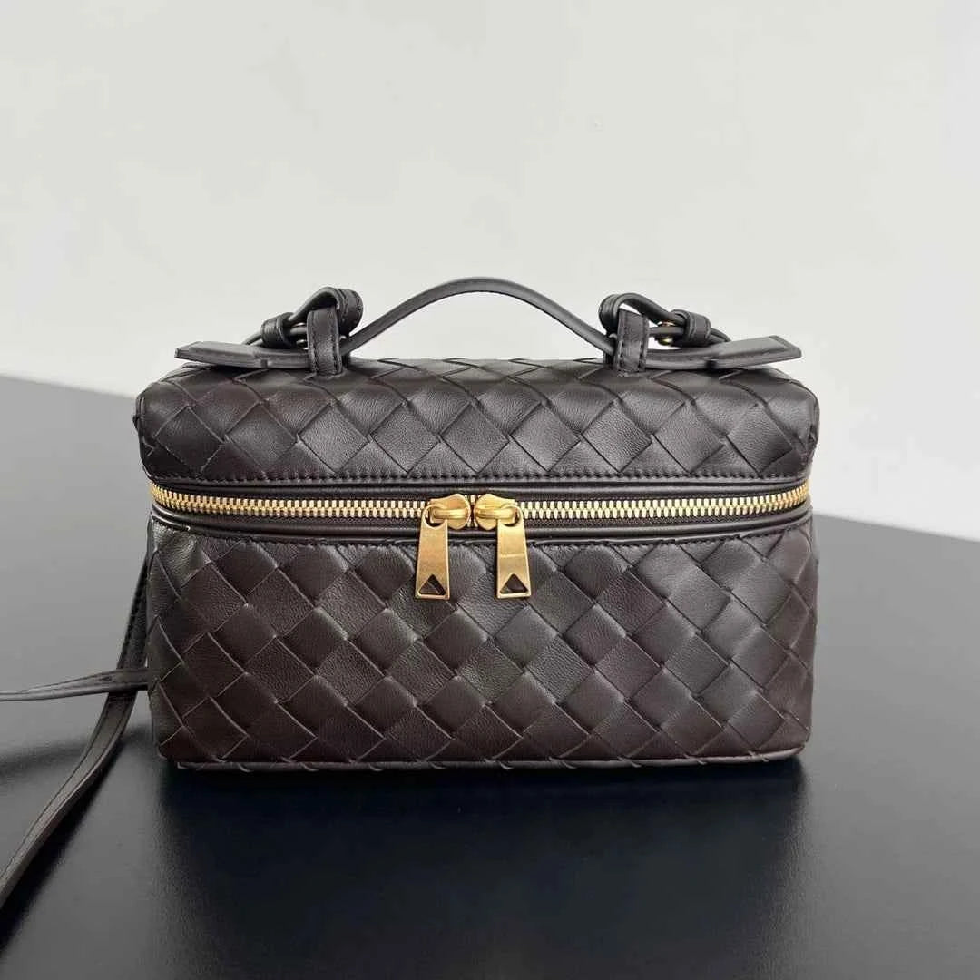 Bottega Veneta Bang Bang Vanity Case 789109 Calfskin coffee