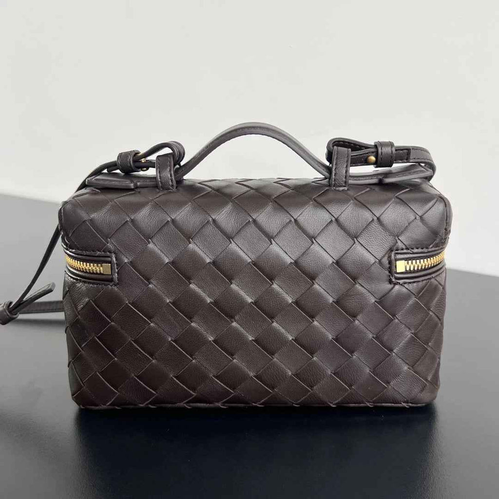 Bottega Veneta Bang Bang Vanity Case 789109 Calfskin coffee
