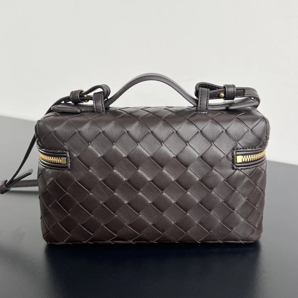 Bottega Veneta Bang Bang Vanity Case 789109 Calfskin coffee