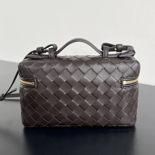 Bottega Veneta Bang Bang Vanity Case 789109 Calfskin coffee