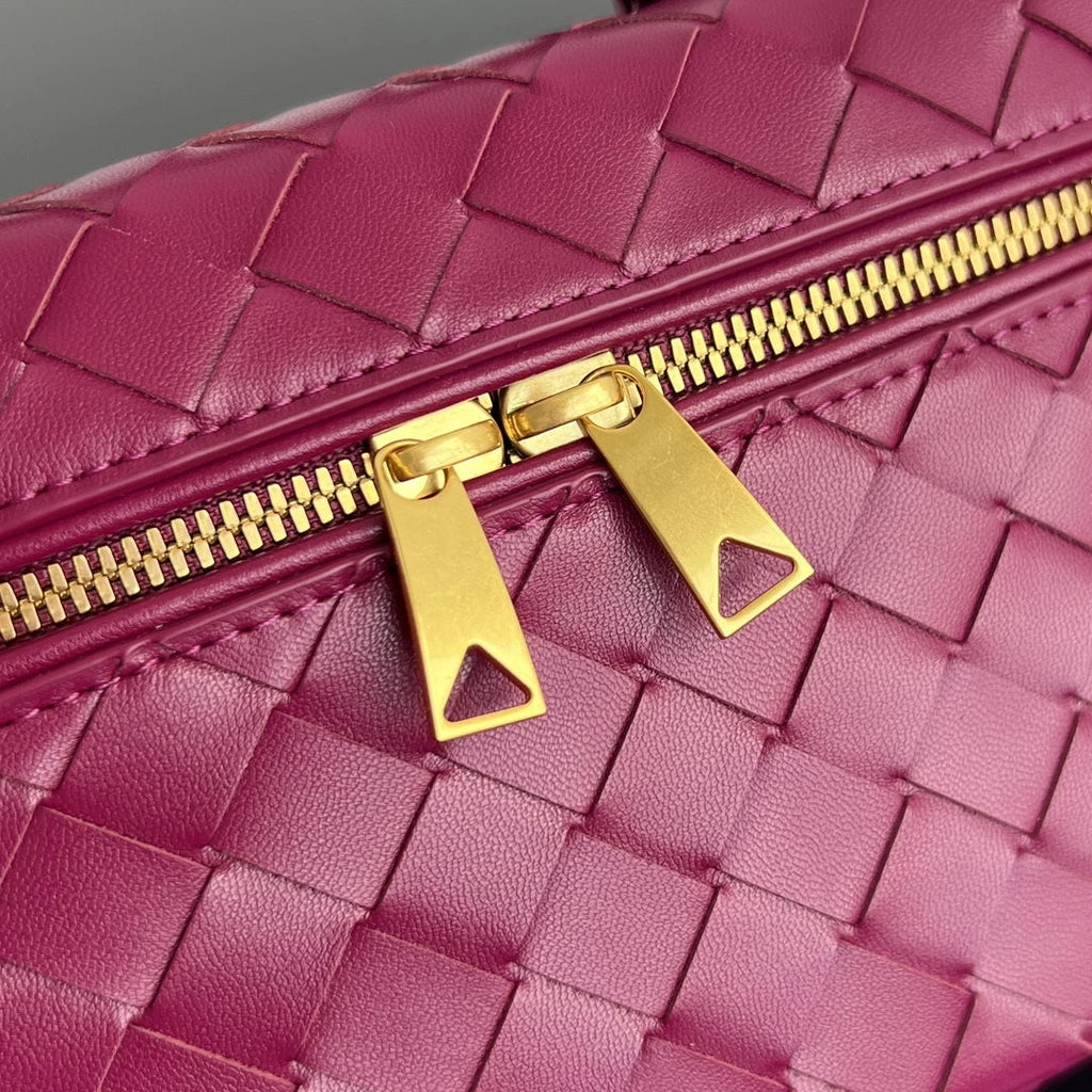 Bottega Veneta Bang Bang Vanity Case 789109 Calfskin purple