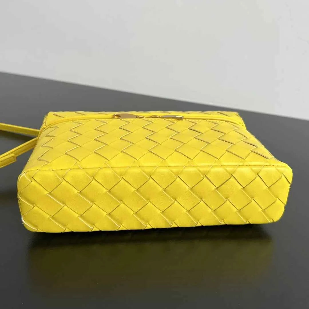 Bottega Veneta Bang Bang Vanity Case 789109 Calfskin yellow