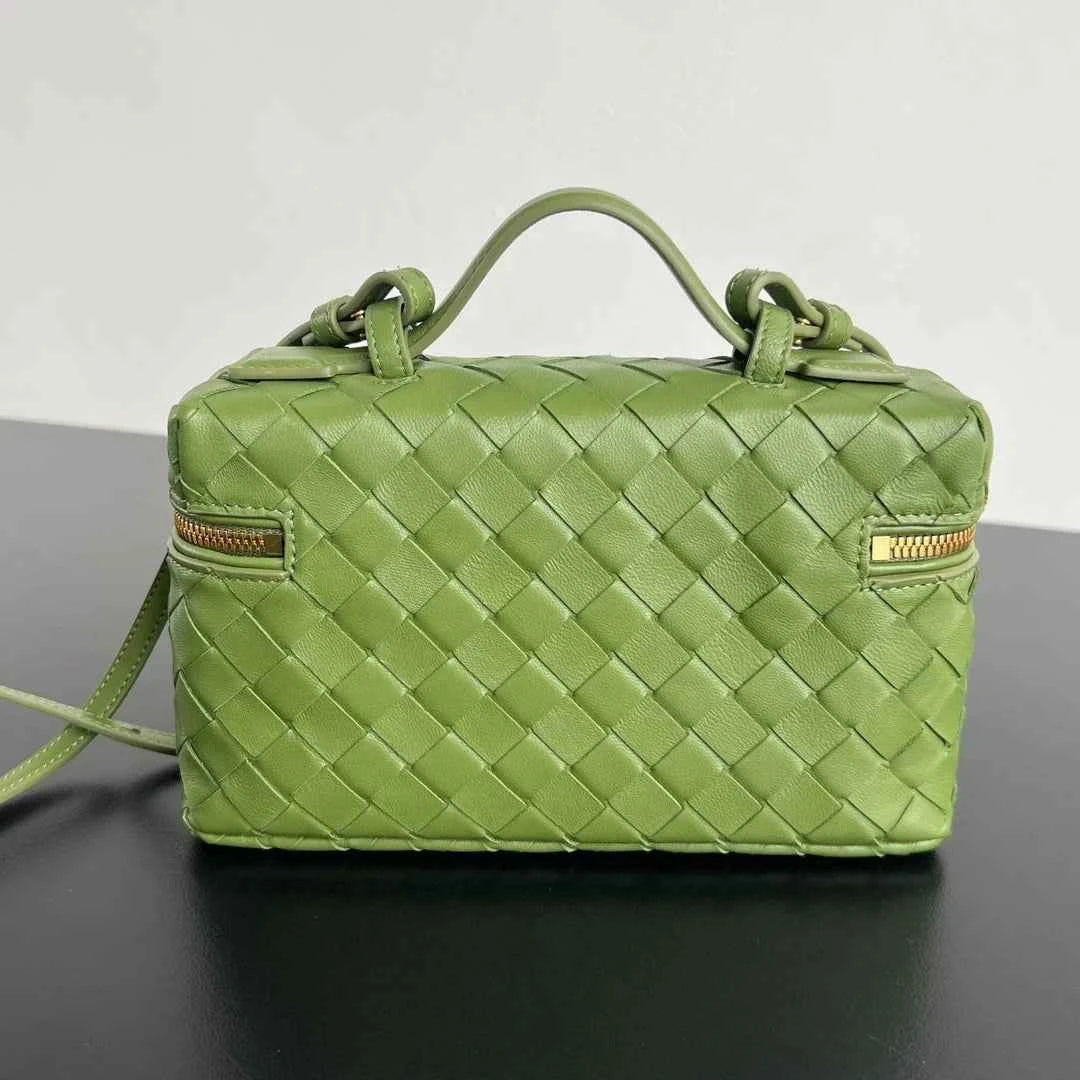 Bottega Veneta Bang Bang Vanity Case 789109 Calfskin green