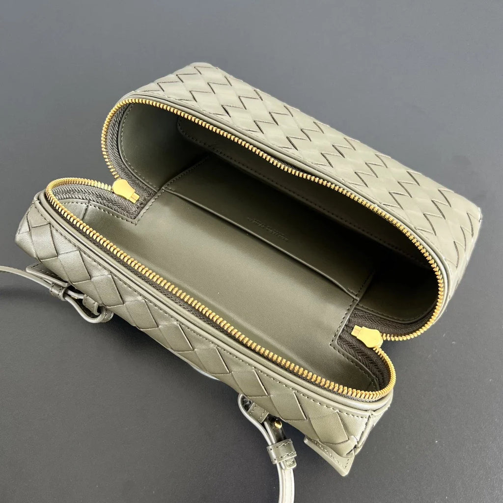 Bottega Veneta Bang Bang Vanity Case 789109 Calfskin army green