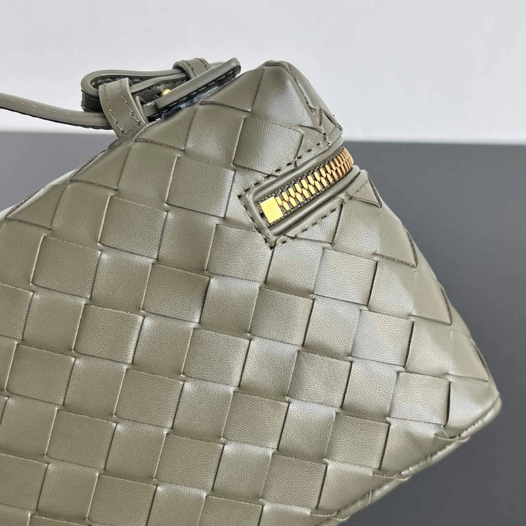 Bottega Veneta Bang Bang Vanity Case 789109 Calfskin army green