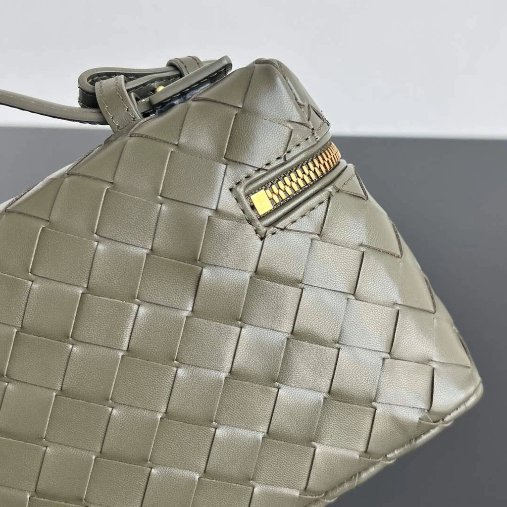 Bottega Veneta Bang Bang Vanity Case 789109 Calfskin army green