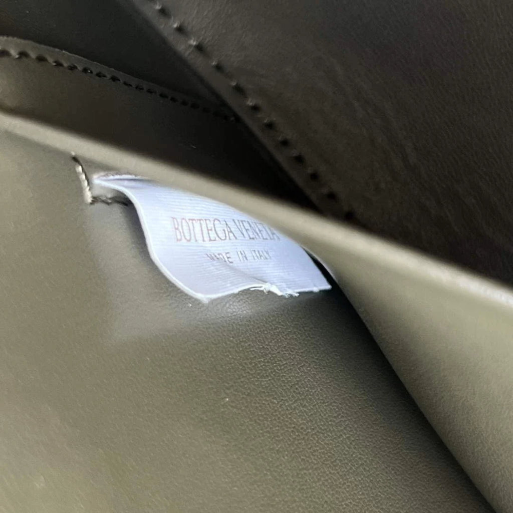 Bottega Veneta Bang Bang Vanity Case 789109 Calfskin army green