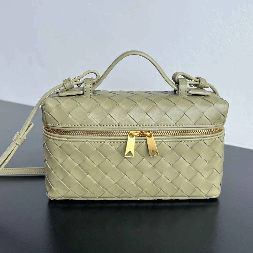 Bottega Veneta Bang Bang Vanity Case 789109 Calfskin light green