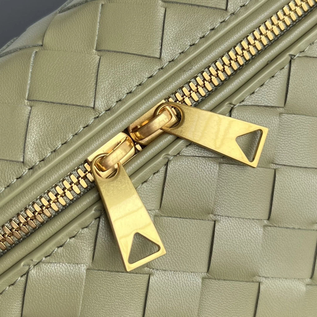 Bottega Veneta Bang Bang Vanity Case 789109 Calfskin light green