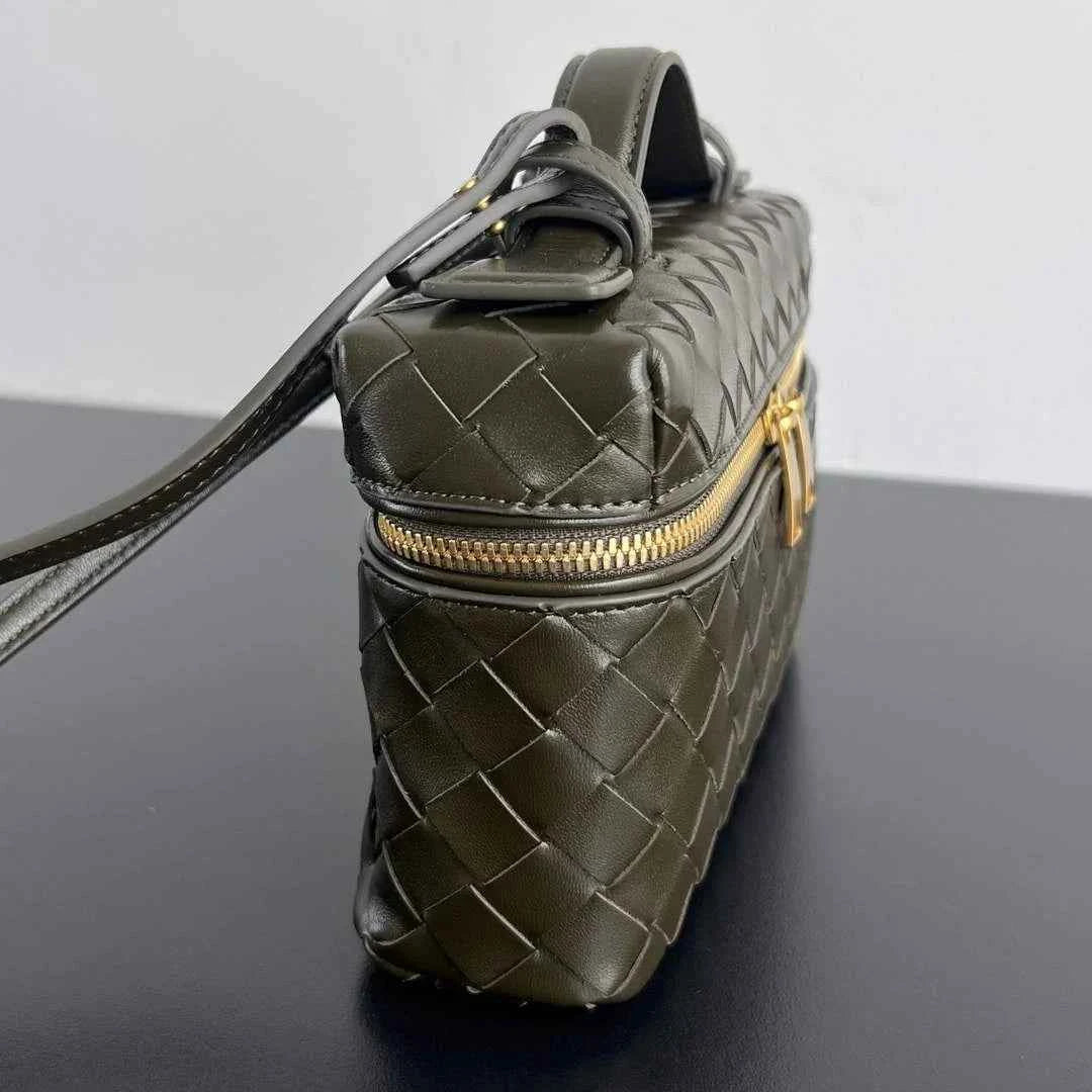 Bottega Veneta Bang Bang Vanity Case 789109 Calfskin dark green