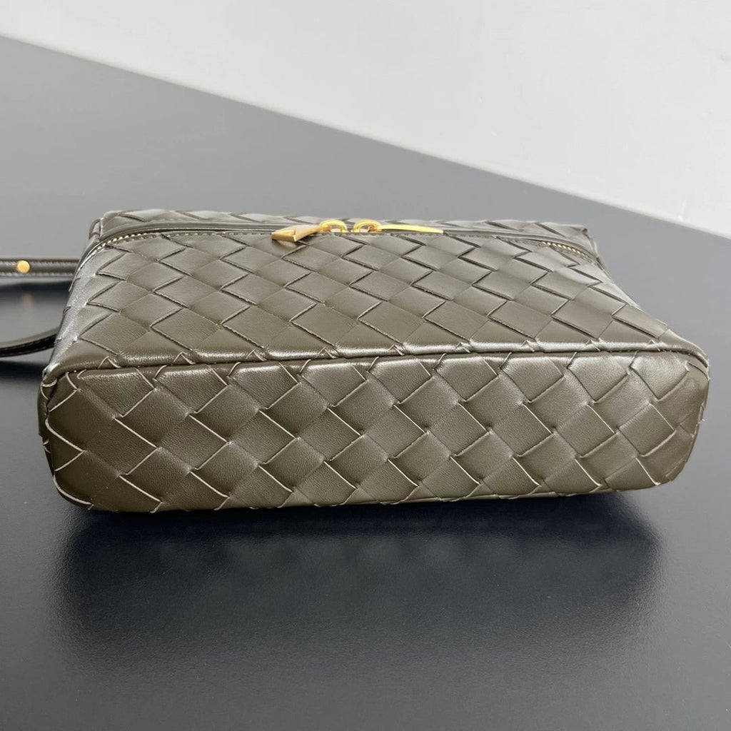 Bottega Veneta Bang Bang Vanity Case 789109 Calfskin dark green