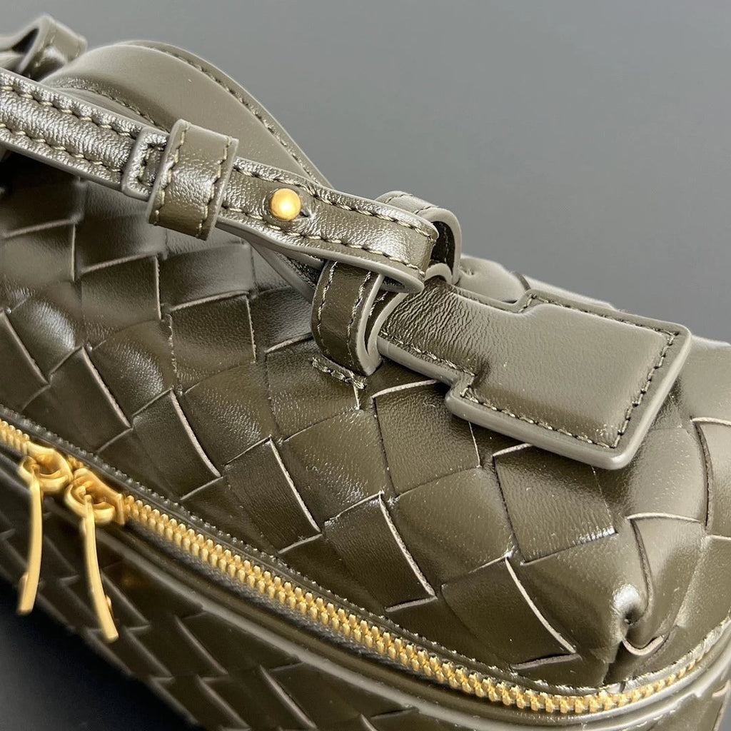 Bottega Veneta Bang Bang Vanity Case 789109 Calfskin dark green