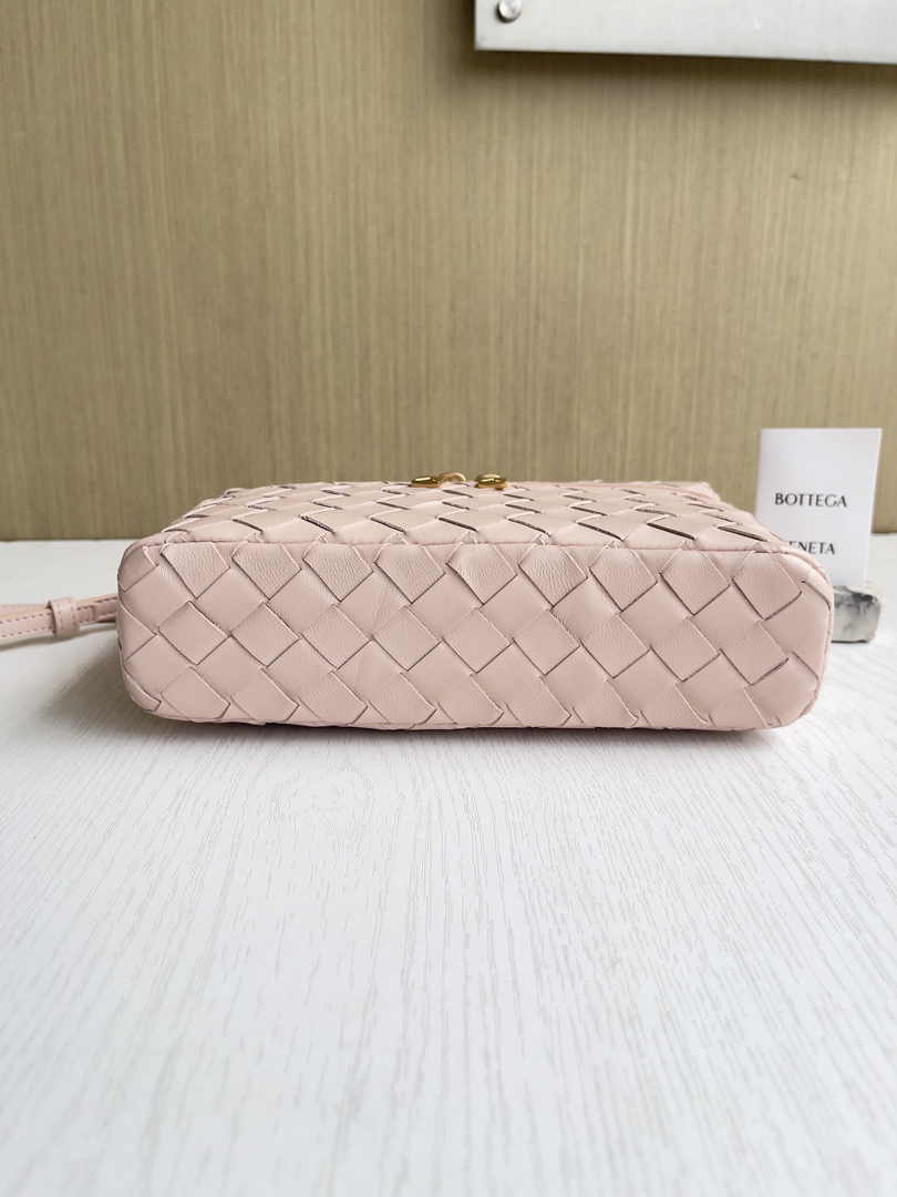 Bottega Veneta Bang Bang Vanity Case 789109 Powder Pink