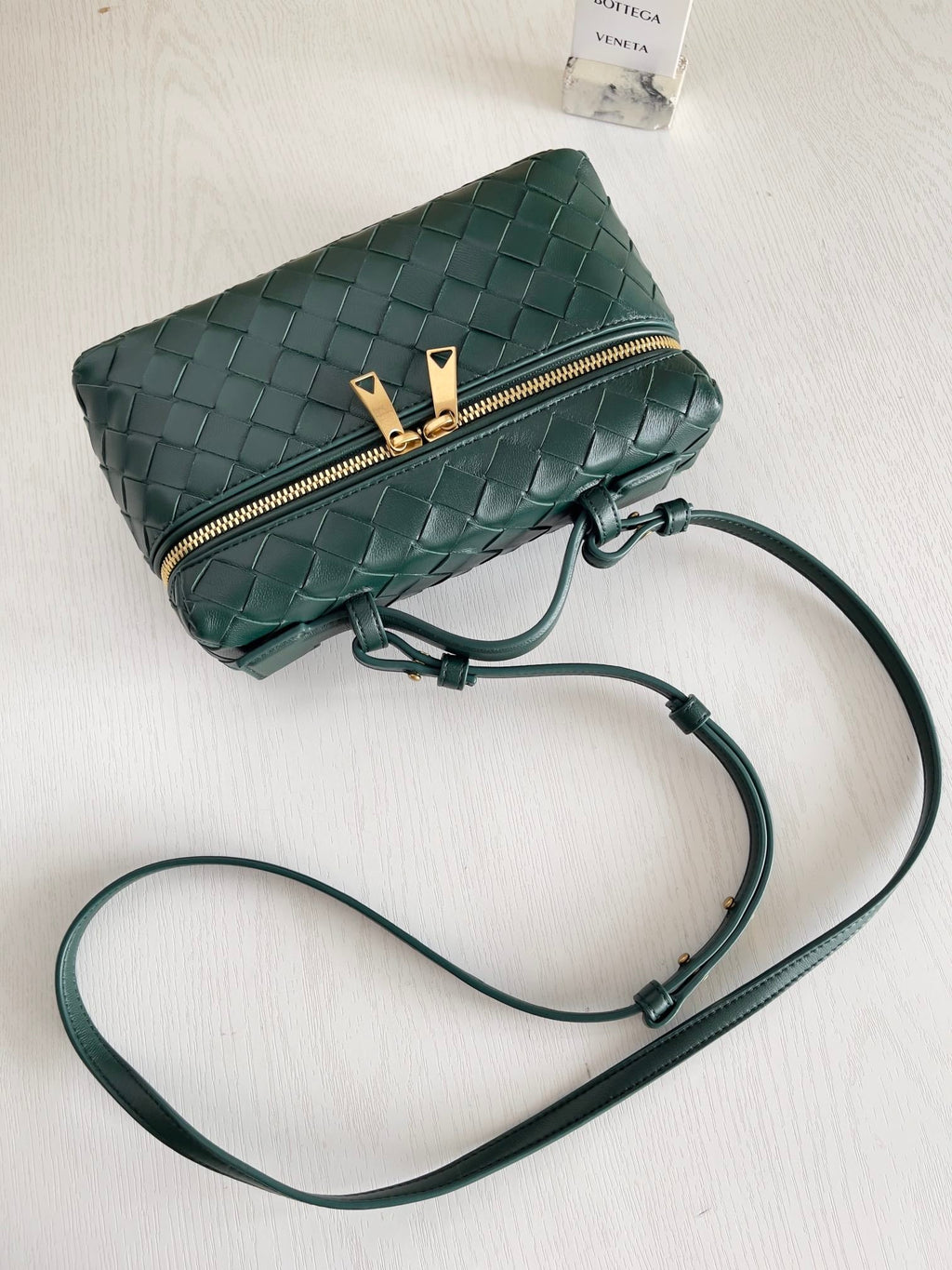 Bottega Veneta Bang Bang Vanity Case 789109 Green