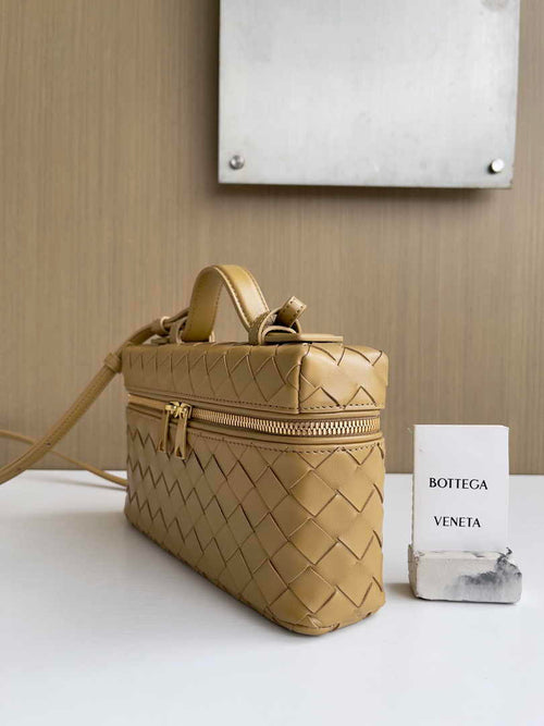 Bottega Veneta Bang Bang Vanity Case 789109 Apricot