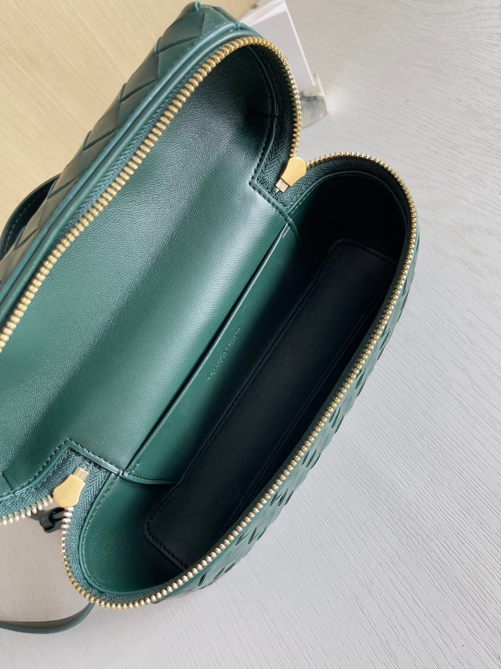 Bottega Veneta Bang Bang Vanity Case 789109 Green