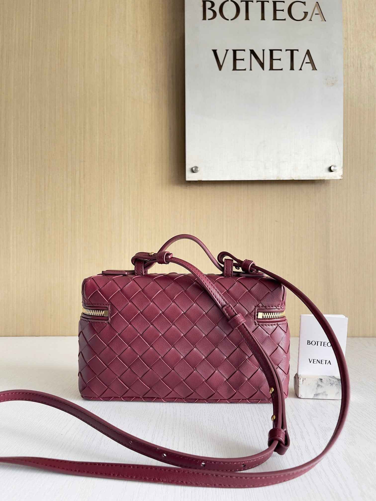 Bottega Veneta Bang Bang Vanity Case 789109 Cherry