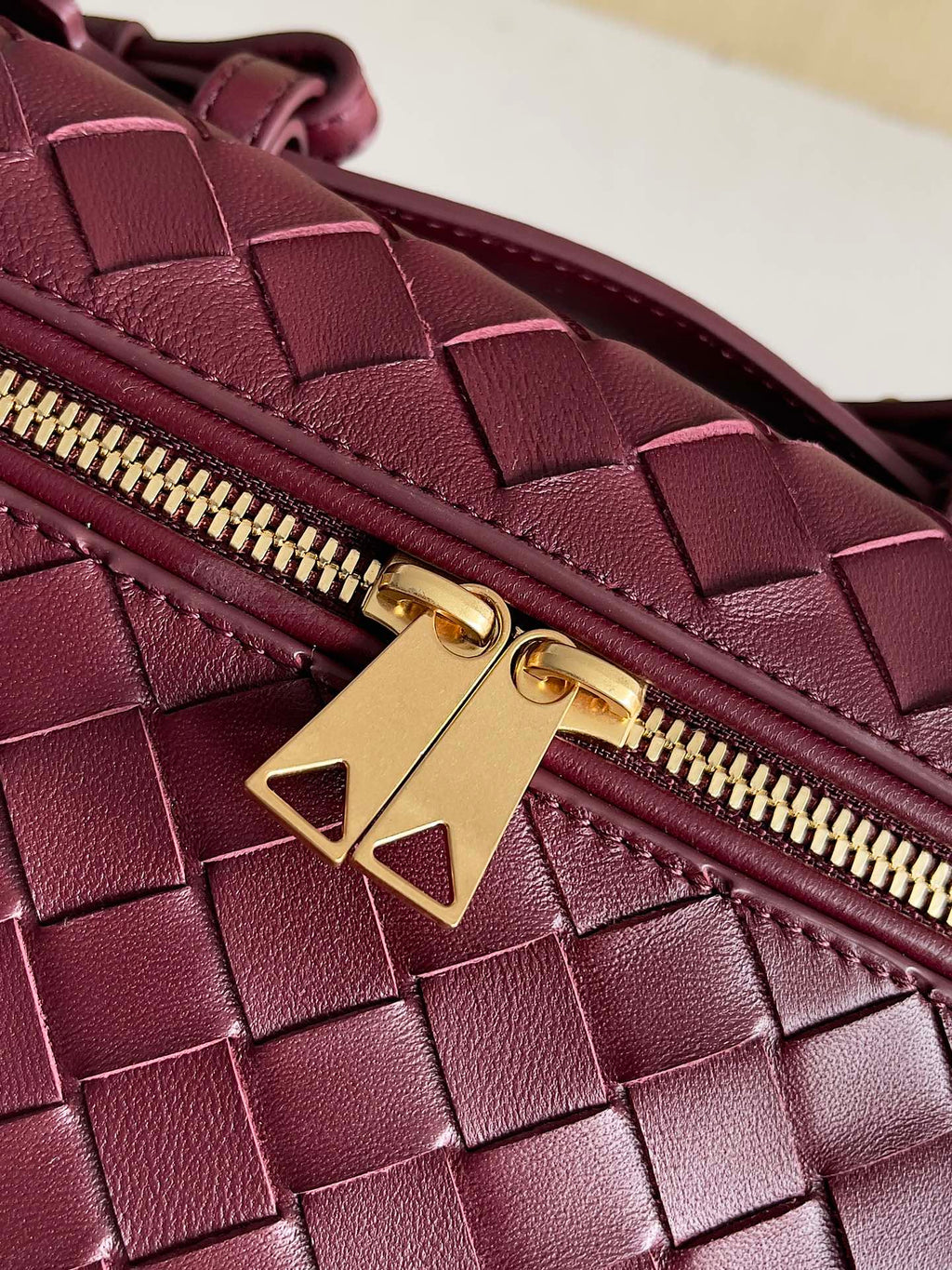 Bottega Veneta Bang Bang Vanity Case 789109 Cherry