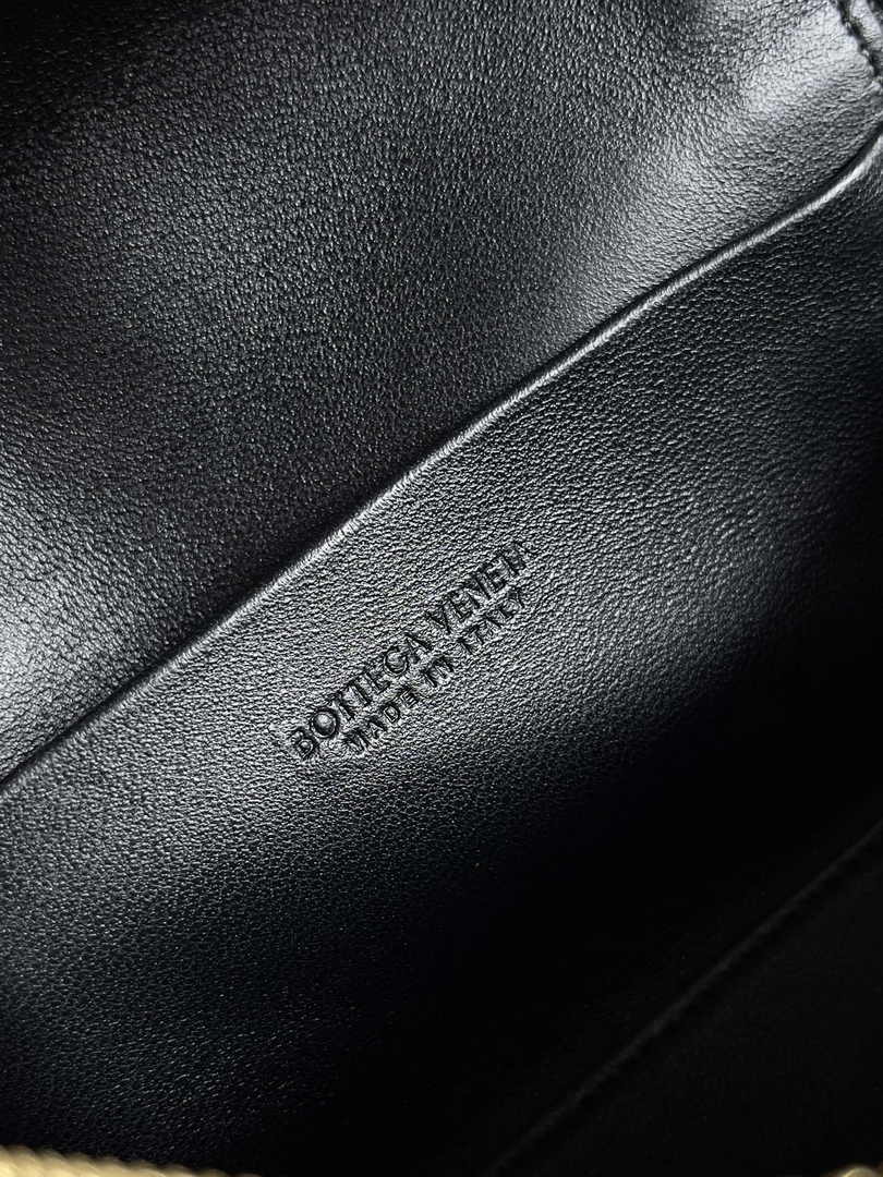 Bottega Veneta Bang Bang Vanity Case 789109 Black