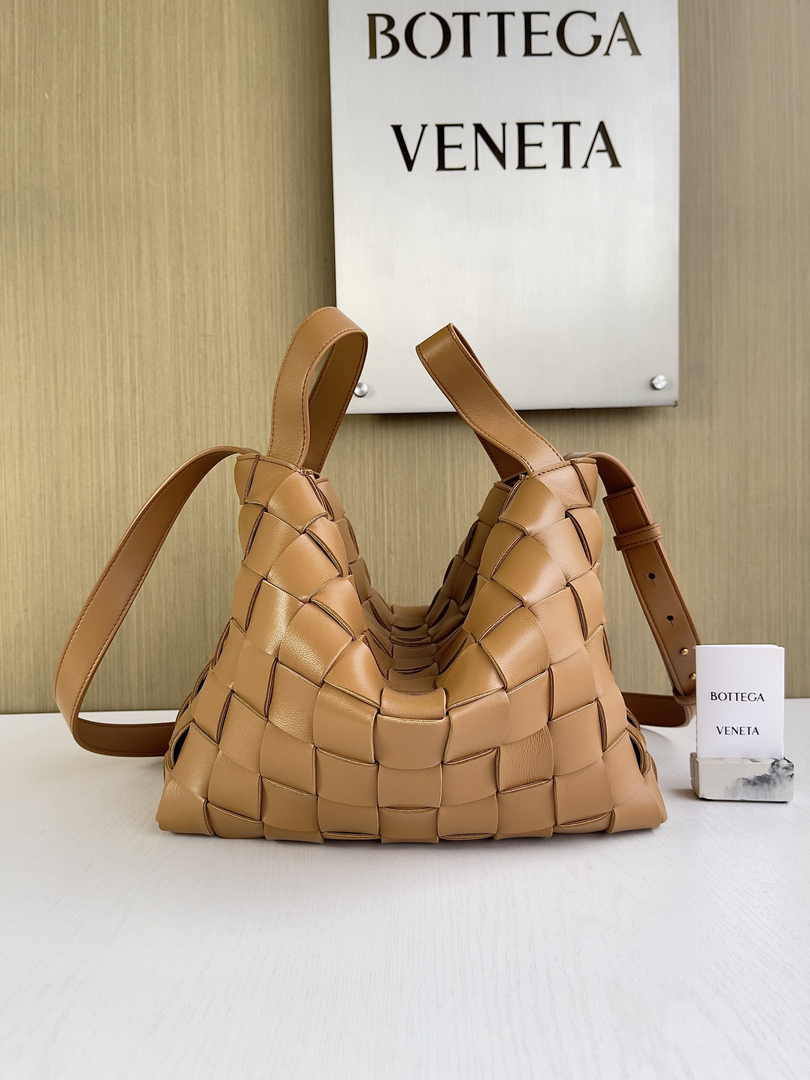 Bottega Veneta Bowling Cassette Bag 730327 Lambskin Brown