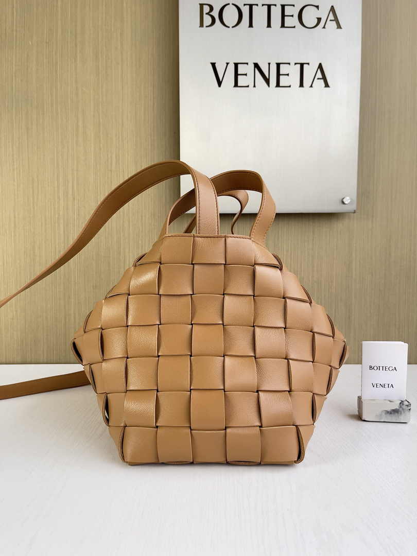 Bottega Veneta Bowling Cassette Bag 730327 Lambskin Brown