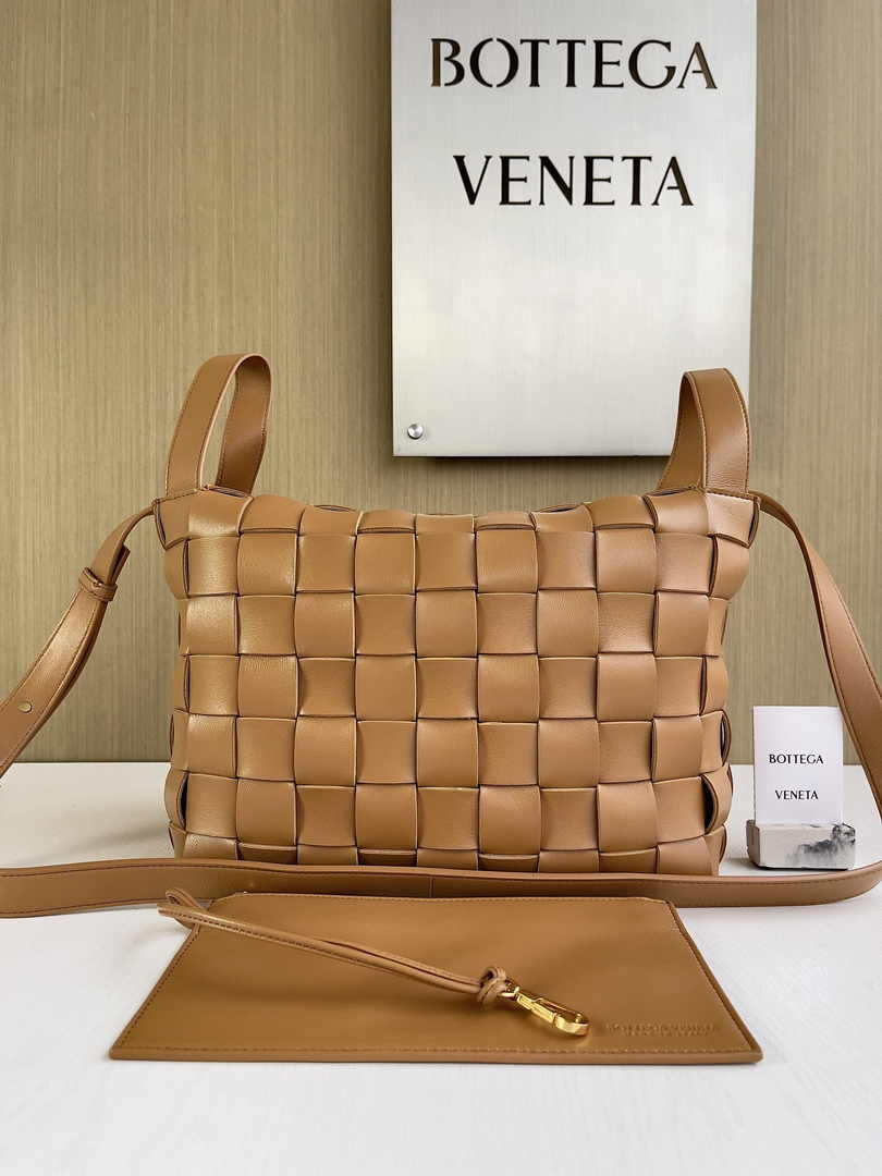 Bottega Veneta Bowling Cassette Bag 730327 Lambskin Brown