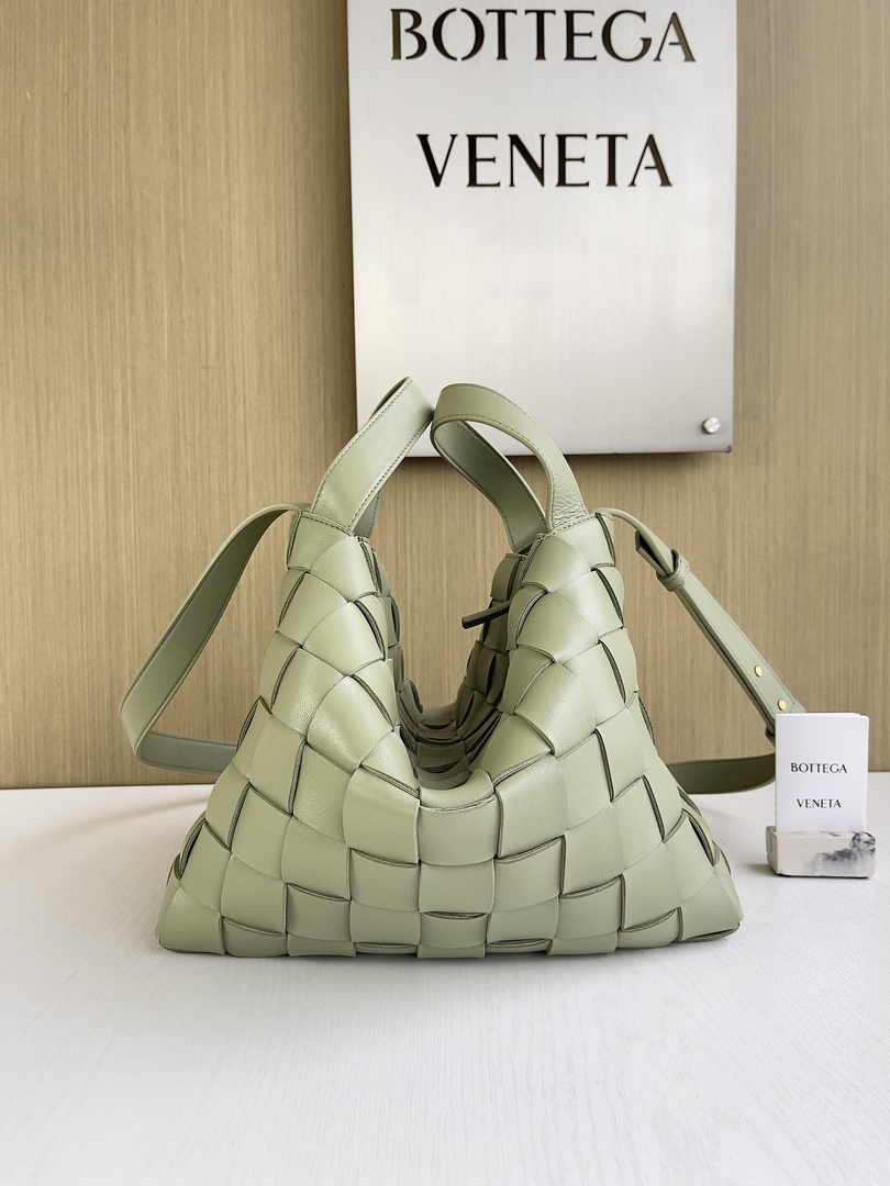 Bottega Veneta Bowling Cassette Bag 730327 Lambskin Light Green