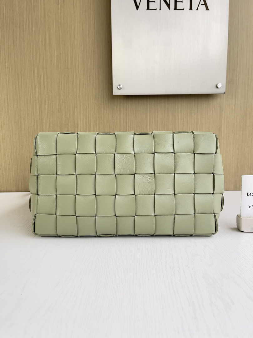 Bottega Veneta Bowling Cassette Bag 730327 Lambskin Light Green