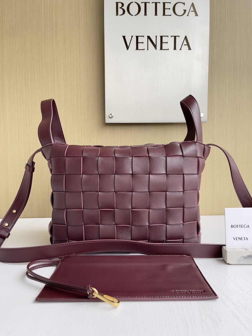 Bottega Veneta Bowling Cassette Bag 730327 Lambskin Wine Red