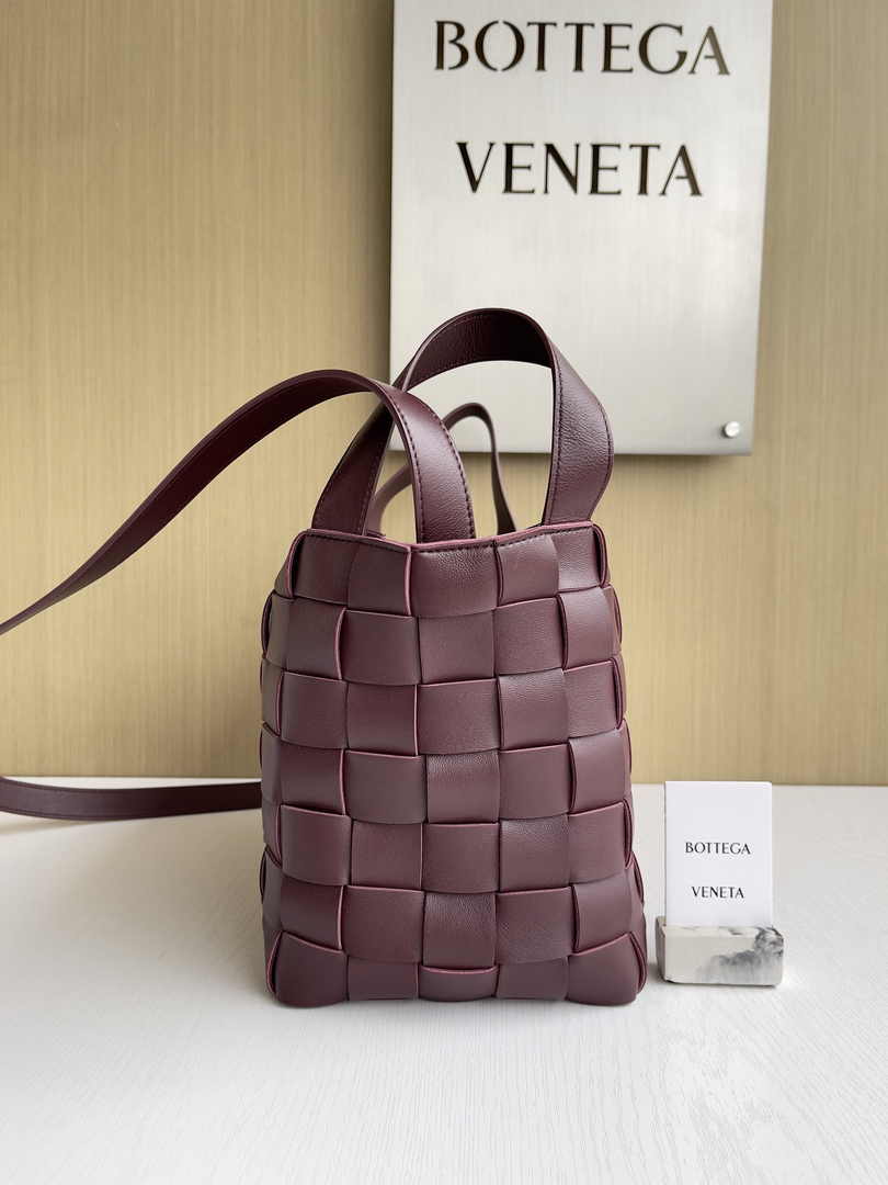 Bottega Veneta Bowling Cassette Bag 730327 Lambskin Wine Red