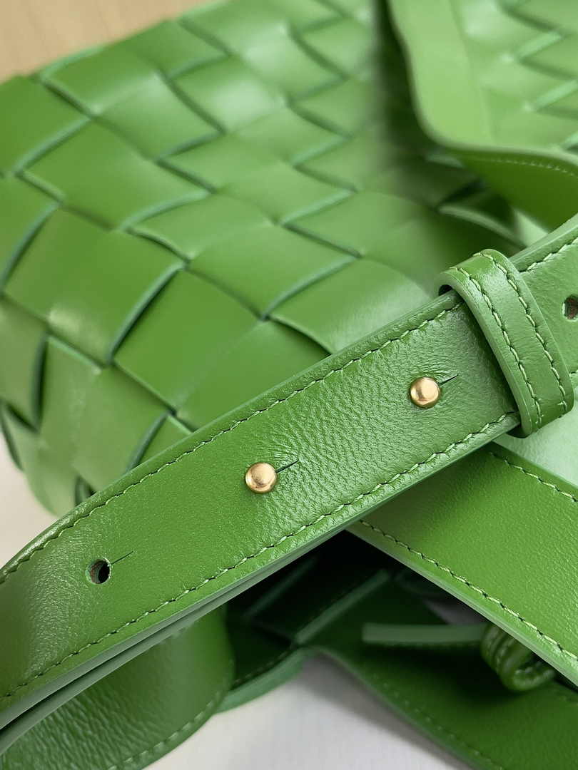 Bottega Veneta Bowling Cassette Bag 730327 Lambskin Green