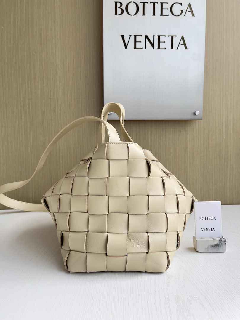 Bottega Veneta Bowling Cassette Bag 730327 Lambskin Dark Beige