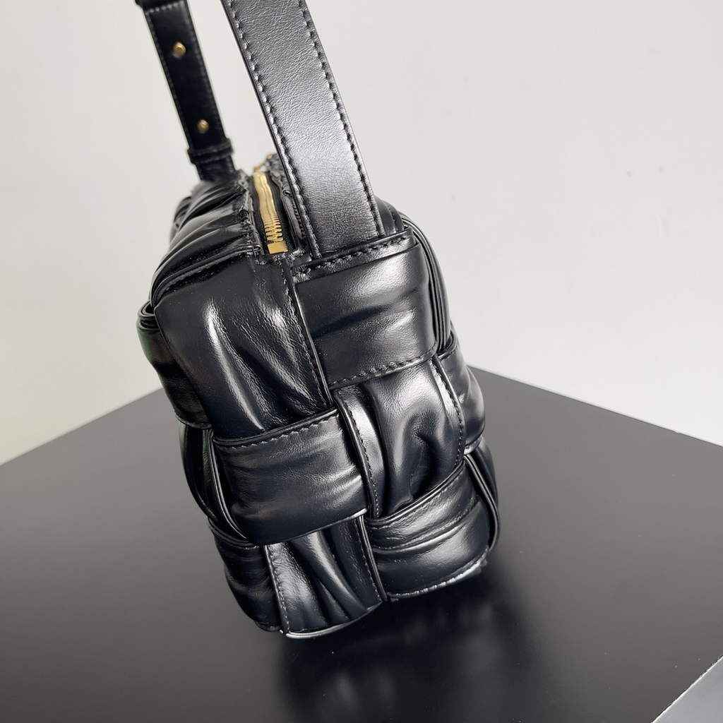 Bottega Veneta BV 717090 Brick Cassette In Black