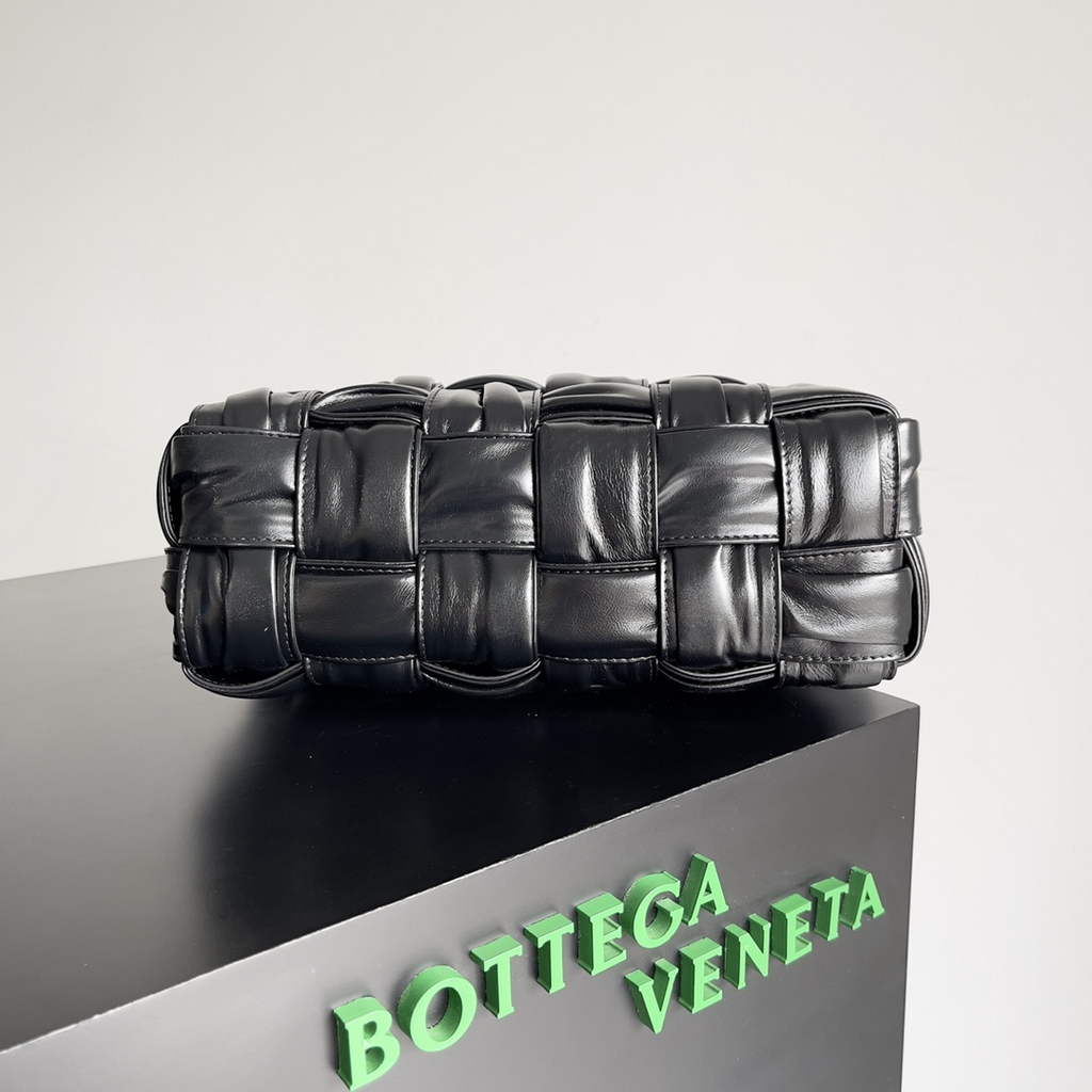Bottega Veneta BV 717090 Brick Cassette In Black