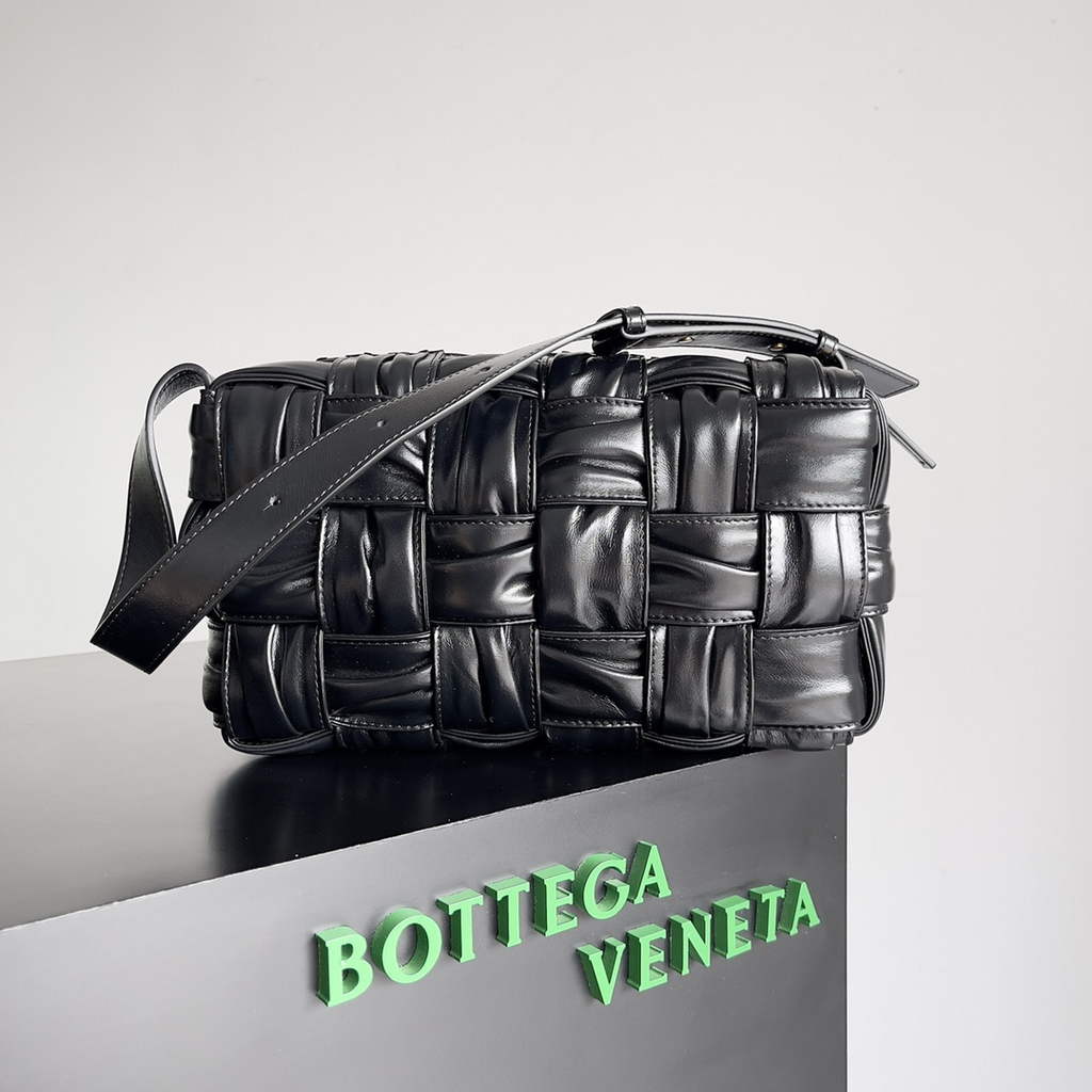 Bottega Veneta BV 717090 Brick Cassette In Black