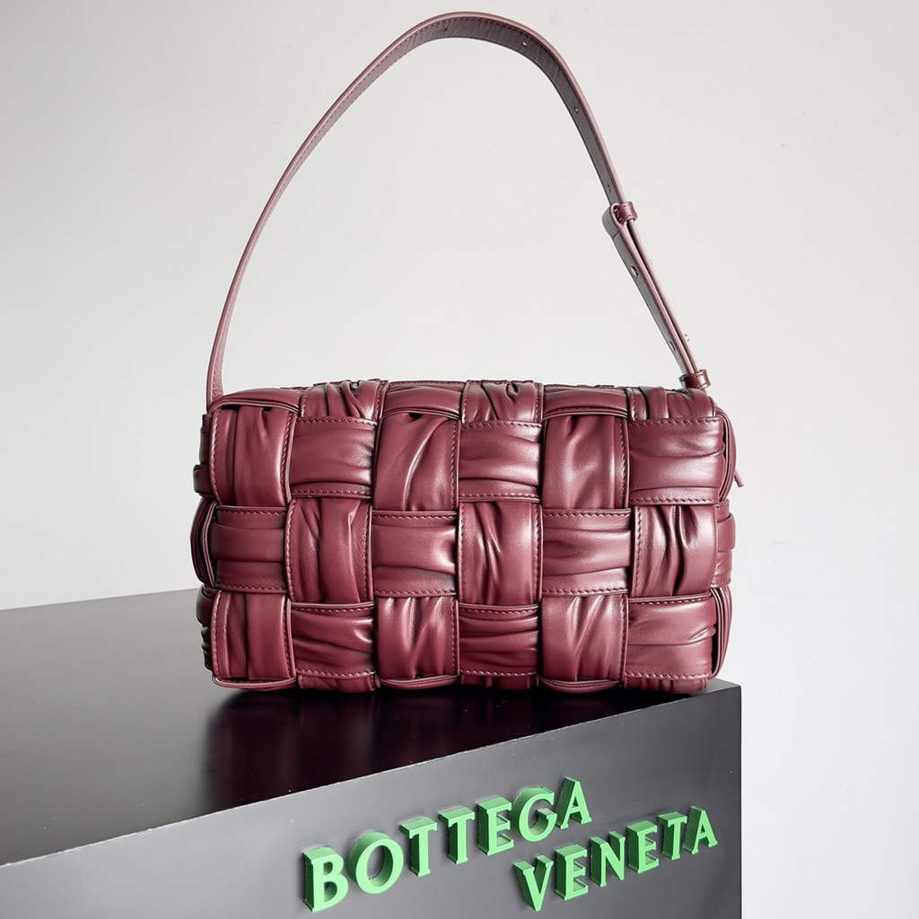 Bottega Veneta BV 717090 Brick Cassette In Wine Red