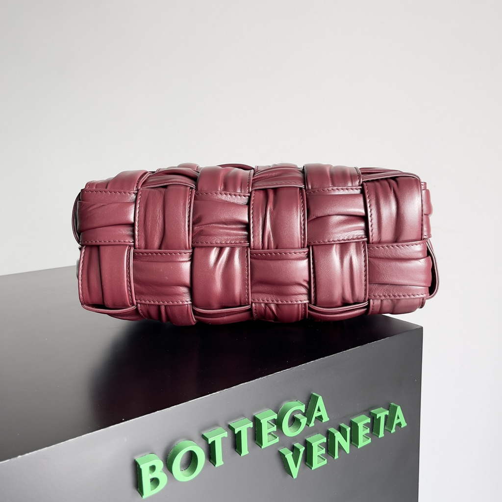 Bottega Veneta BV 717090 Brick Cassette In Wine Red