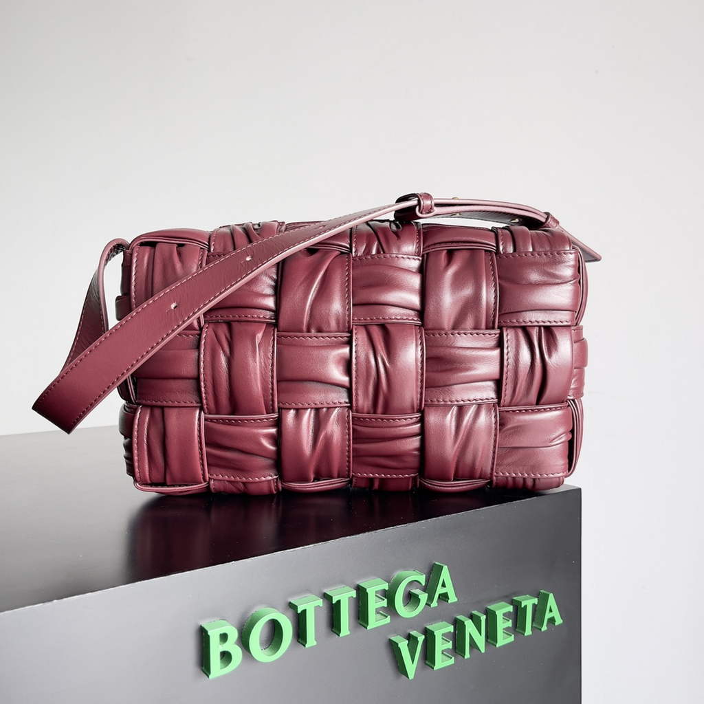 Bottega Veneta BV 717090 Brick Cassette In Wine Red