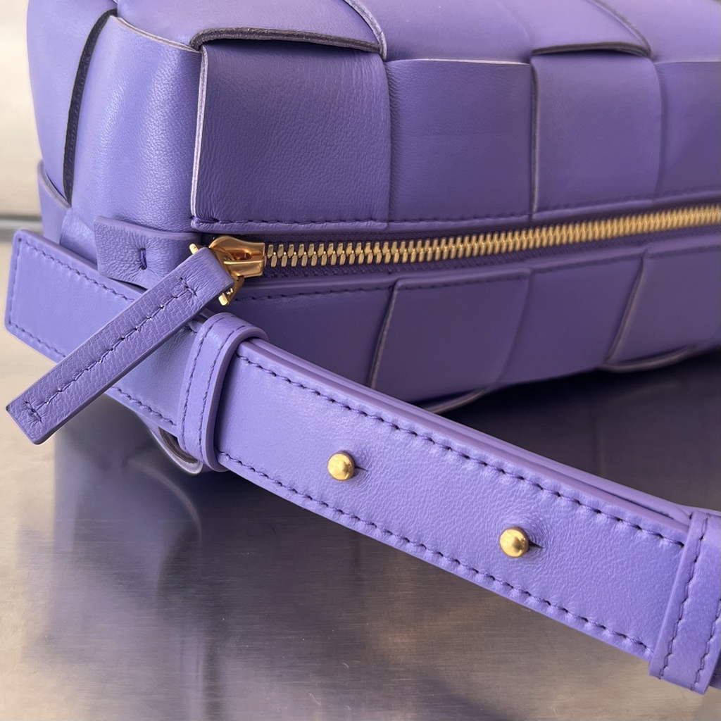 Bottega Veneta BV 729166 Small Brick Cassette In Purple